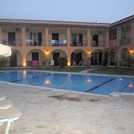 Annaliza Hotel 3*